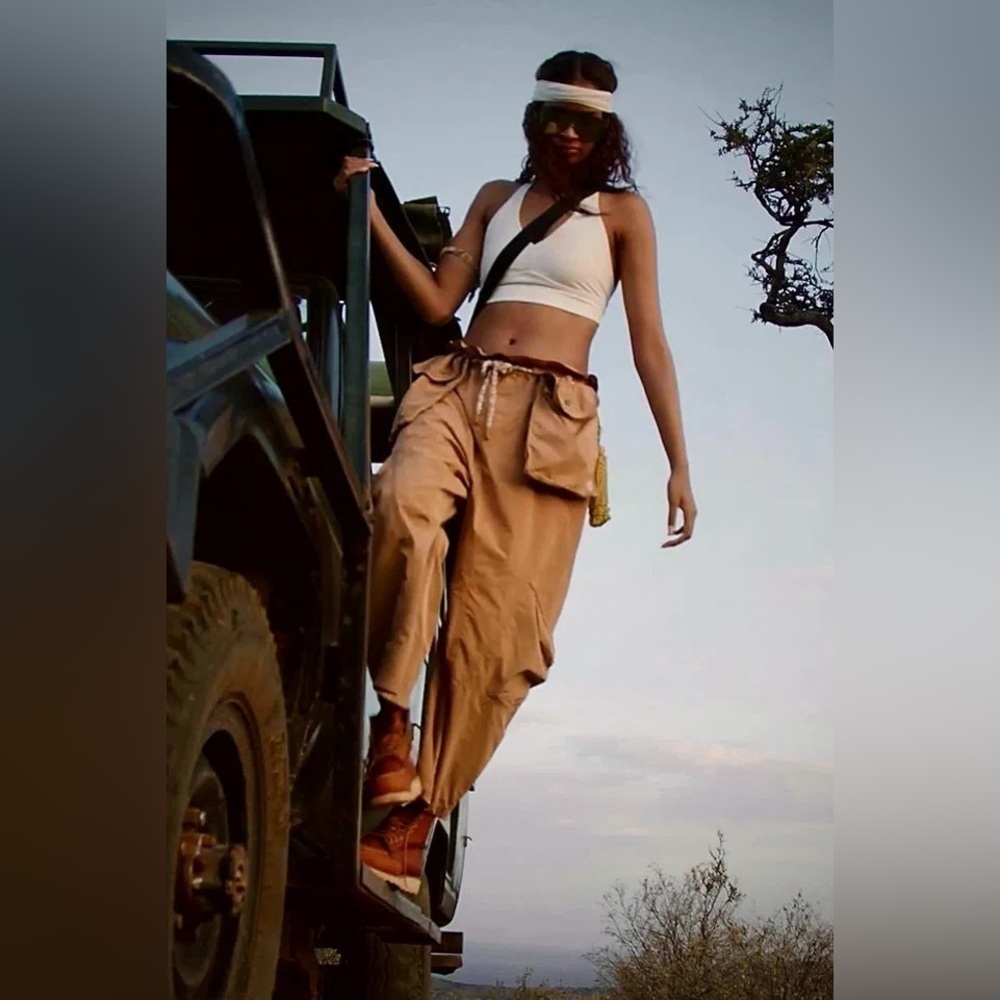 Free People Tan Cargo Pants - Picture 4 of 12